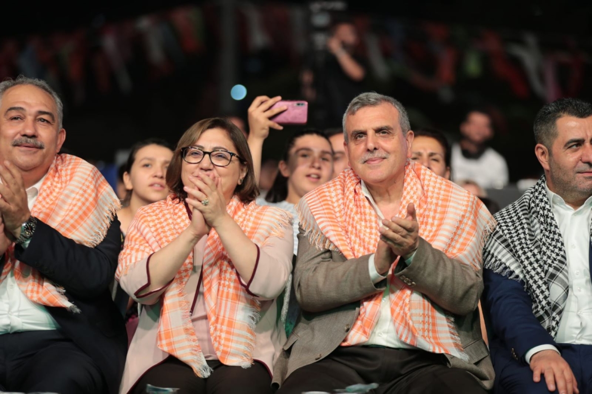 GAZİANTEP’TE ŞANLIURFA RÜZGÂRI ESTİ