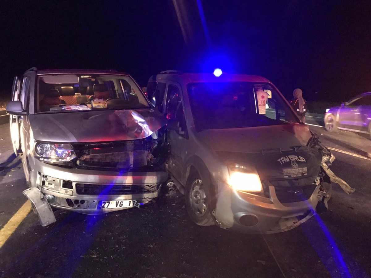 Şanlıurfa'da zincirleme trafik kazası:3 ölü,7 yaralı