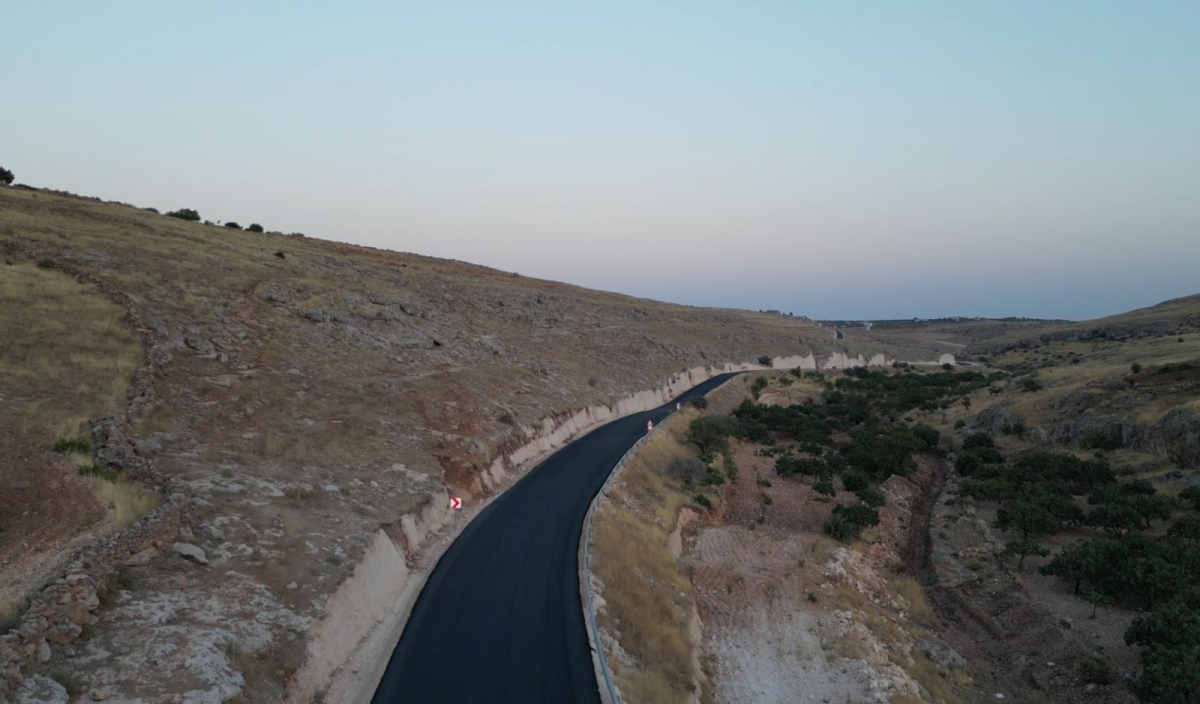 Başkan Beyazgül İle Kırsal Mahalleler Konforlu Yollara Kavuşuyor