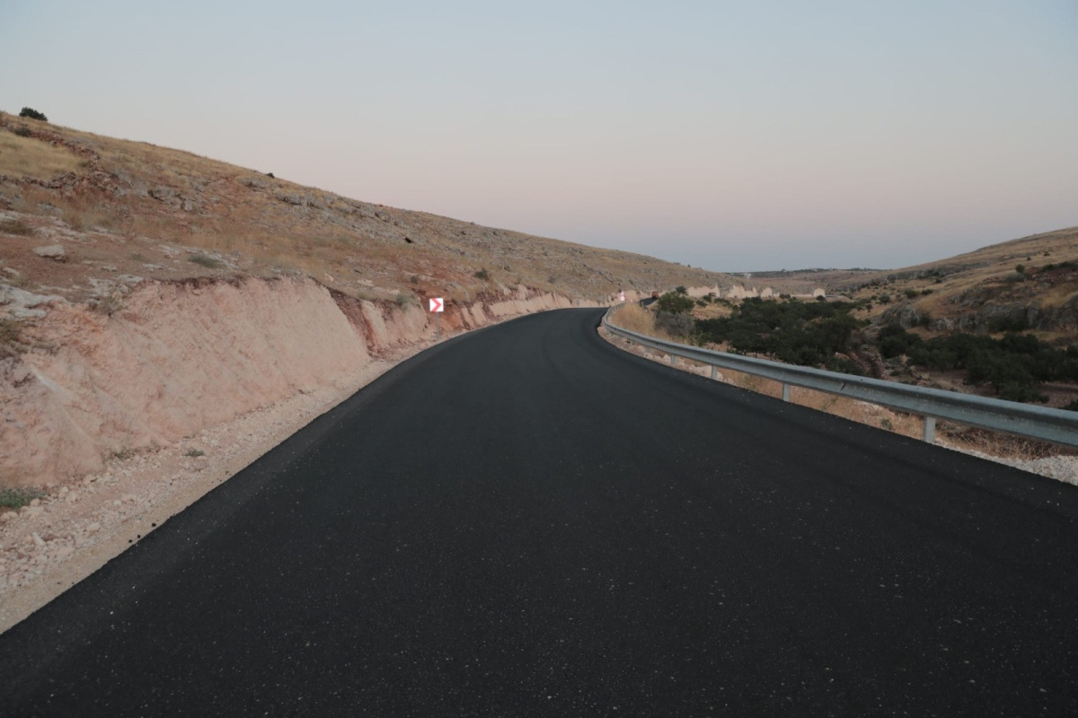 Başkan Beyazgül İle Kırsal Mahalleler Konforlu Yollara Kavuşuyor