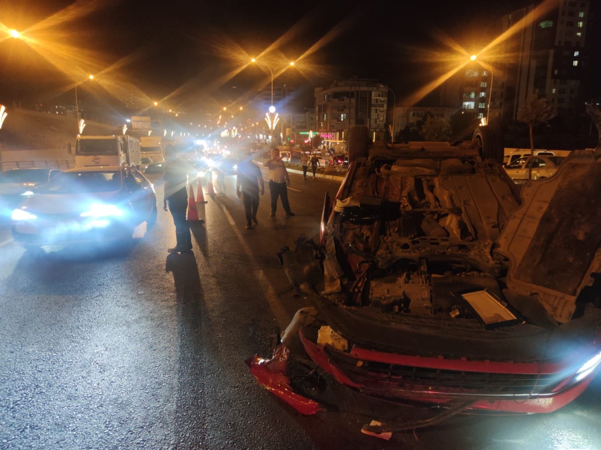 Şanlıurfa'da trafik kazası: 2 yaralı