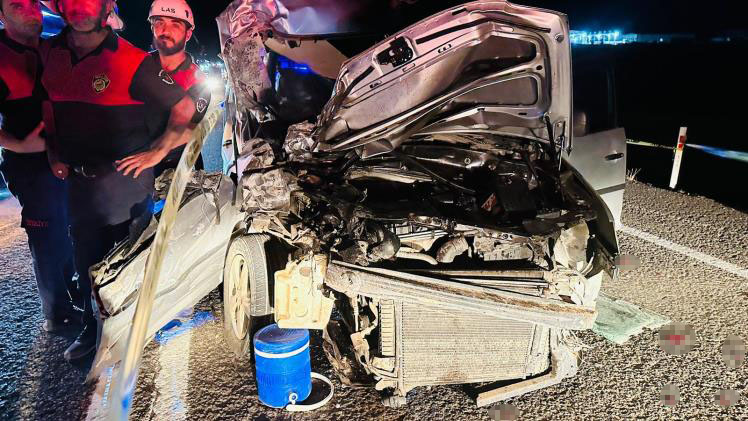 Şanlıurfa'da feci trafik kazası 1 kişi öldü, 3 kişi yaralandı