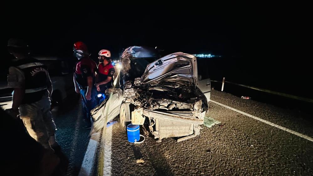 Şanlıurfa'da feci trafik kazası 1 kişi öldü, 3 kişi yaralandı
