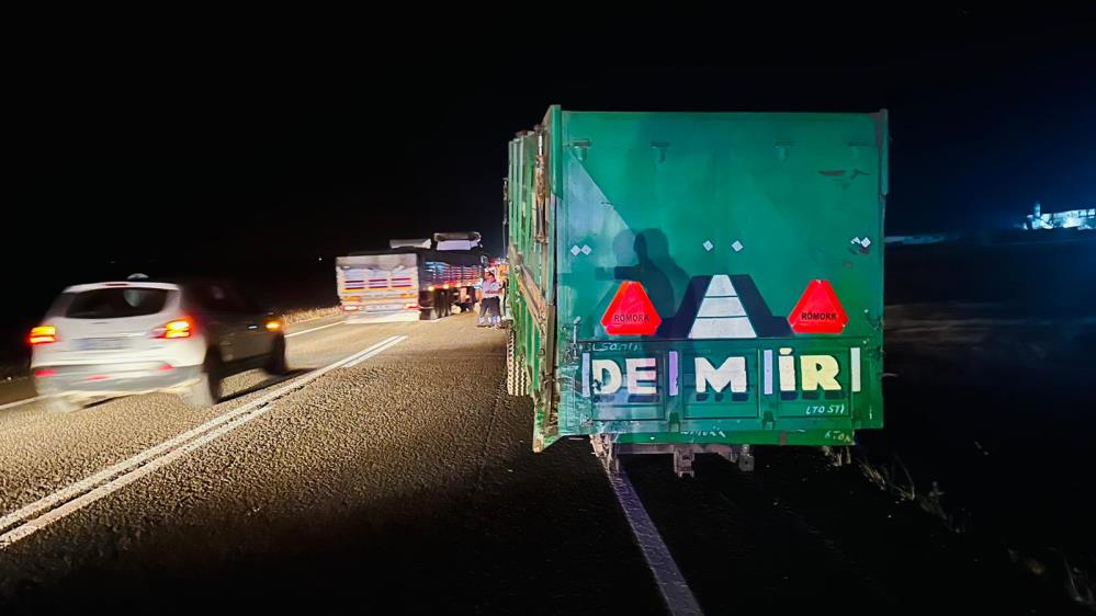 Şanlıurfa'da feci trafik kazası 1 kişi öldü, 3 kişi yaralandı