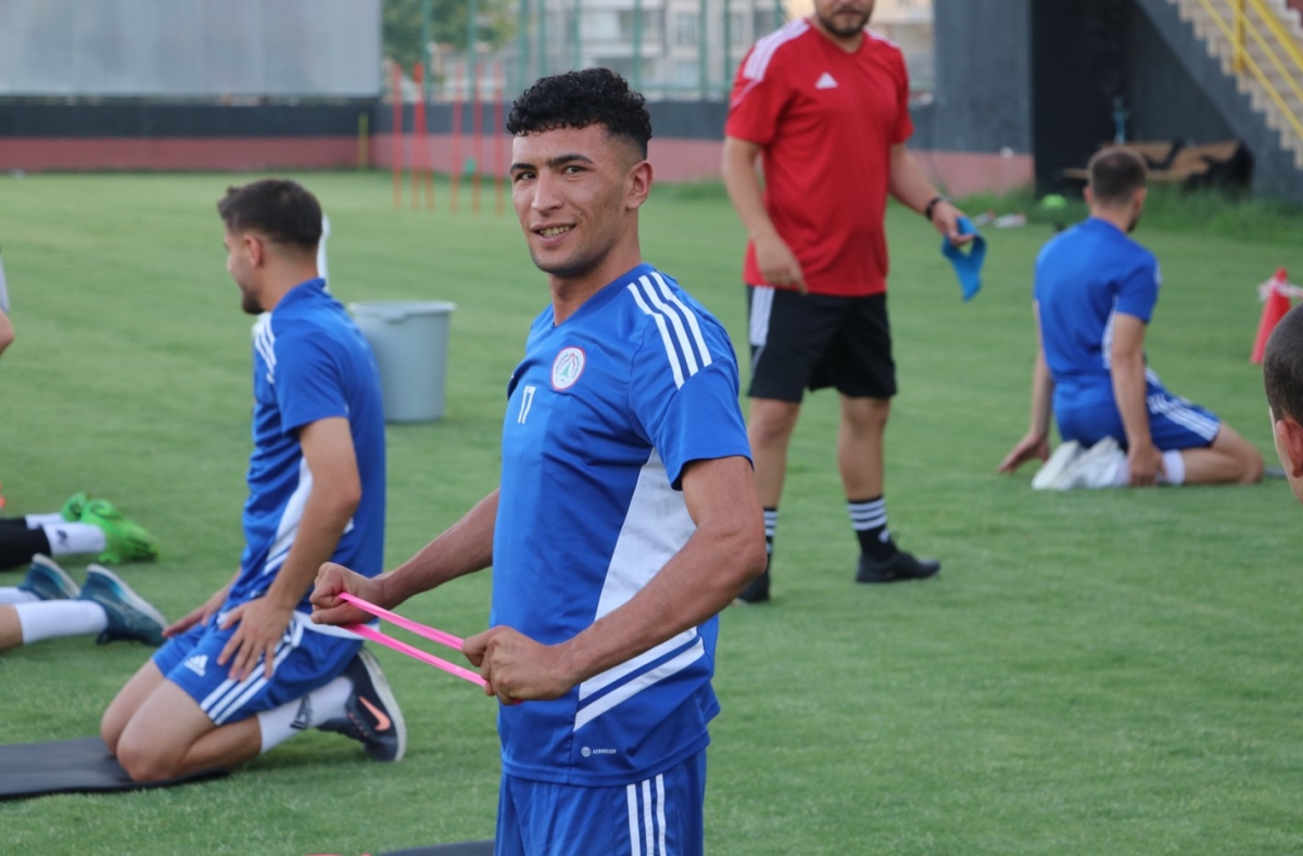 KARAKÖPRÜBELEDİYESPOR TESİSLERİNDE İLK ANTRENMANA ÇIKTI