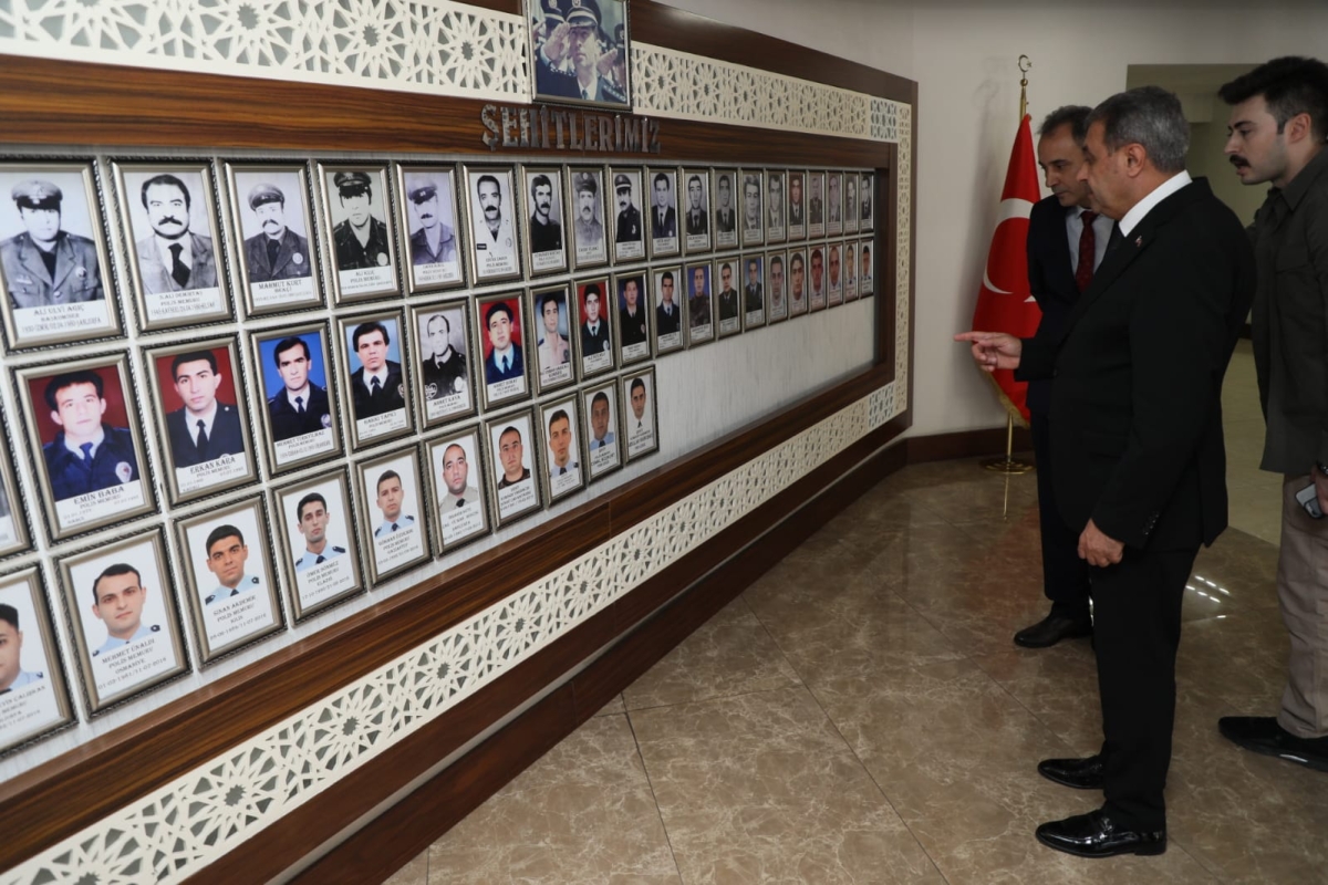 VALİ ŞILDAK İL EMNİYET MÜDÜRLÜĞÜ VE İL JANDARMA KOMUTANLIĞINI ZİYARET ETTİ