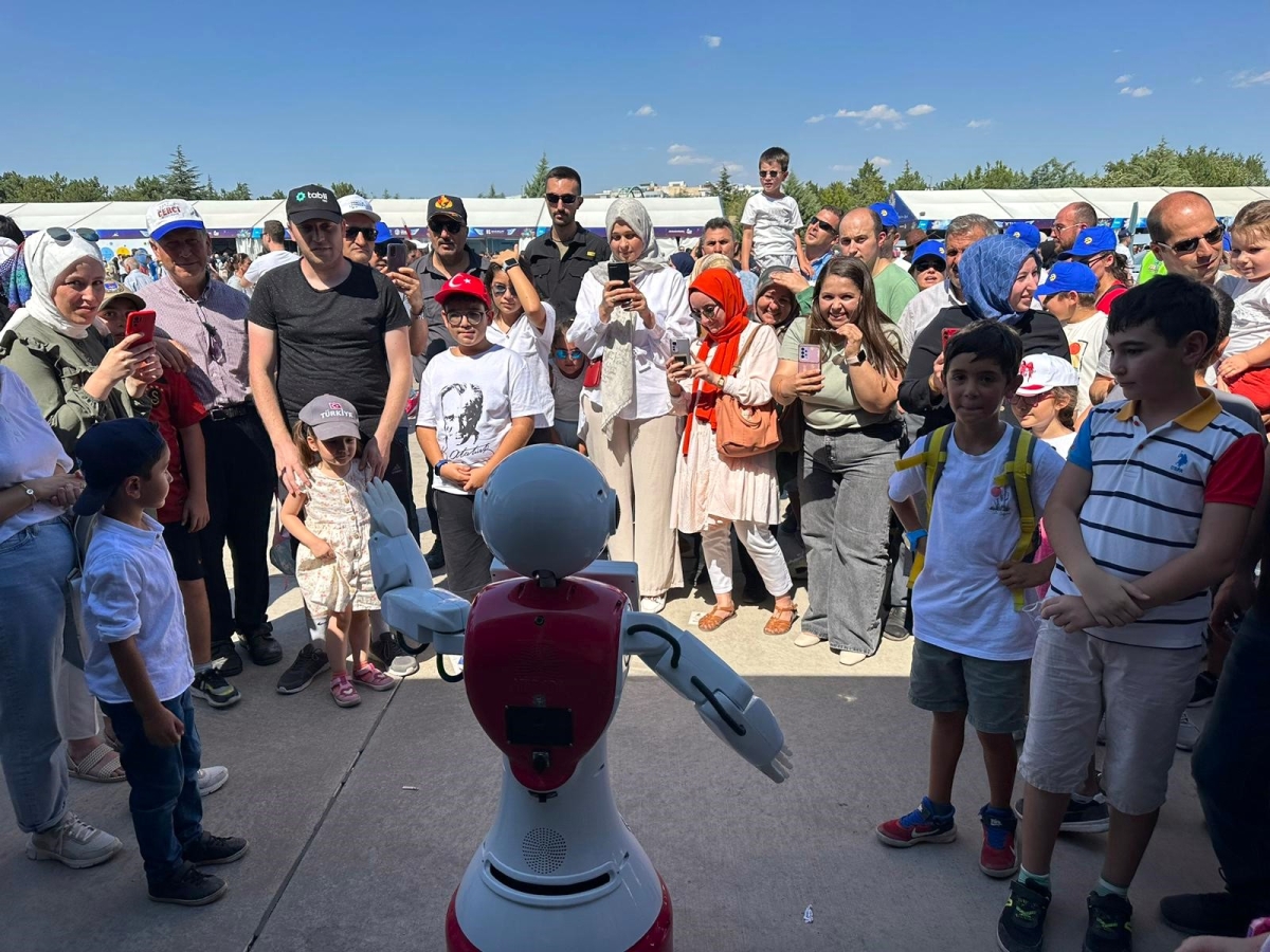 KARAKÖPRÜ BELEDİYESİ TEKNOFEST'TE YERİNİ ALDI