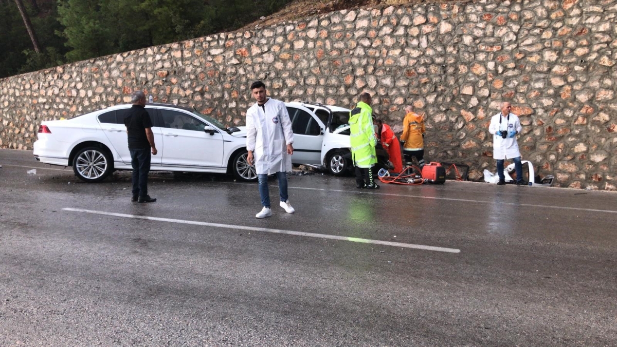 , Antalya’nın, Akseki ilçesinde ,hafif ticari araç,