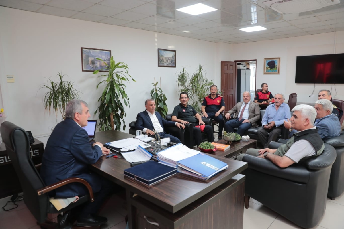 BAŞKAN BEYAZGÜL, “TÜM İTFAİYE ERLERİMİZLE İFTİHAR EDİYORUZ”
