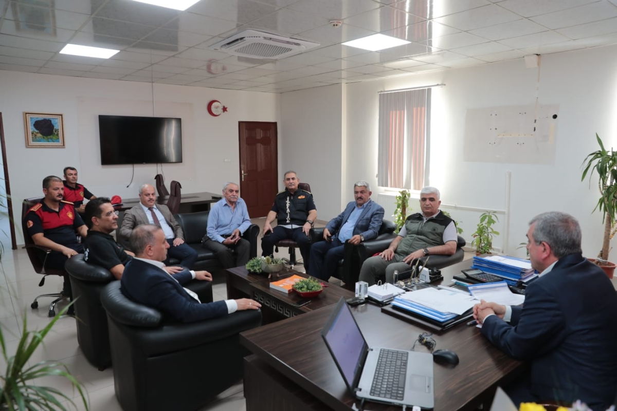 BAŞKAN BEYAZGÜL, “TÜM İTFAİYE ERLERİMİZLE İFTİHAR EDİYORUZ”