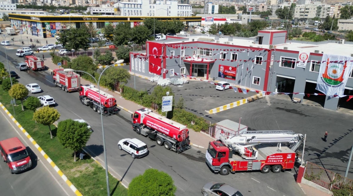 BAŞKAN BEYAZGÜL, “TÜM İTFAİYE ERLERİMİZLE İFTİHAR EDİYORUZ”