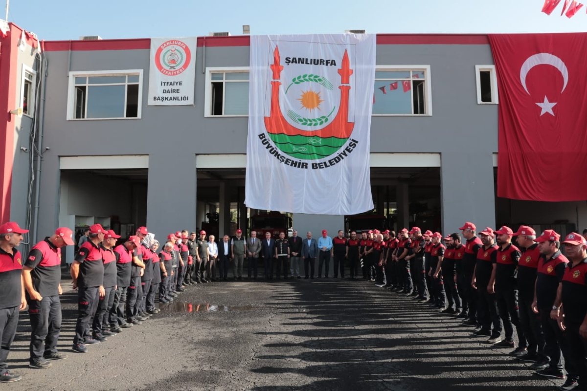 BAŞKAN BEYAZGÜL, “TÜM İTFAİYE ERLERİMİZLE İFTİHAR EDİYORUZ”