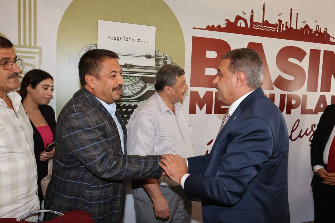 VALİ ŞILDAK BASIN MENSUPLARIYLA BULUŞTU