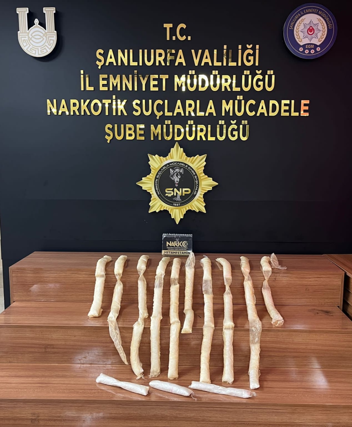Şanlıurfa'da 6 kilo 150 gram Metamfetamin elegiçirildı
