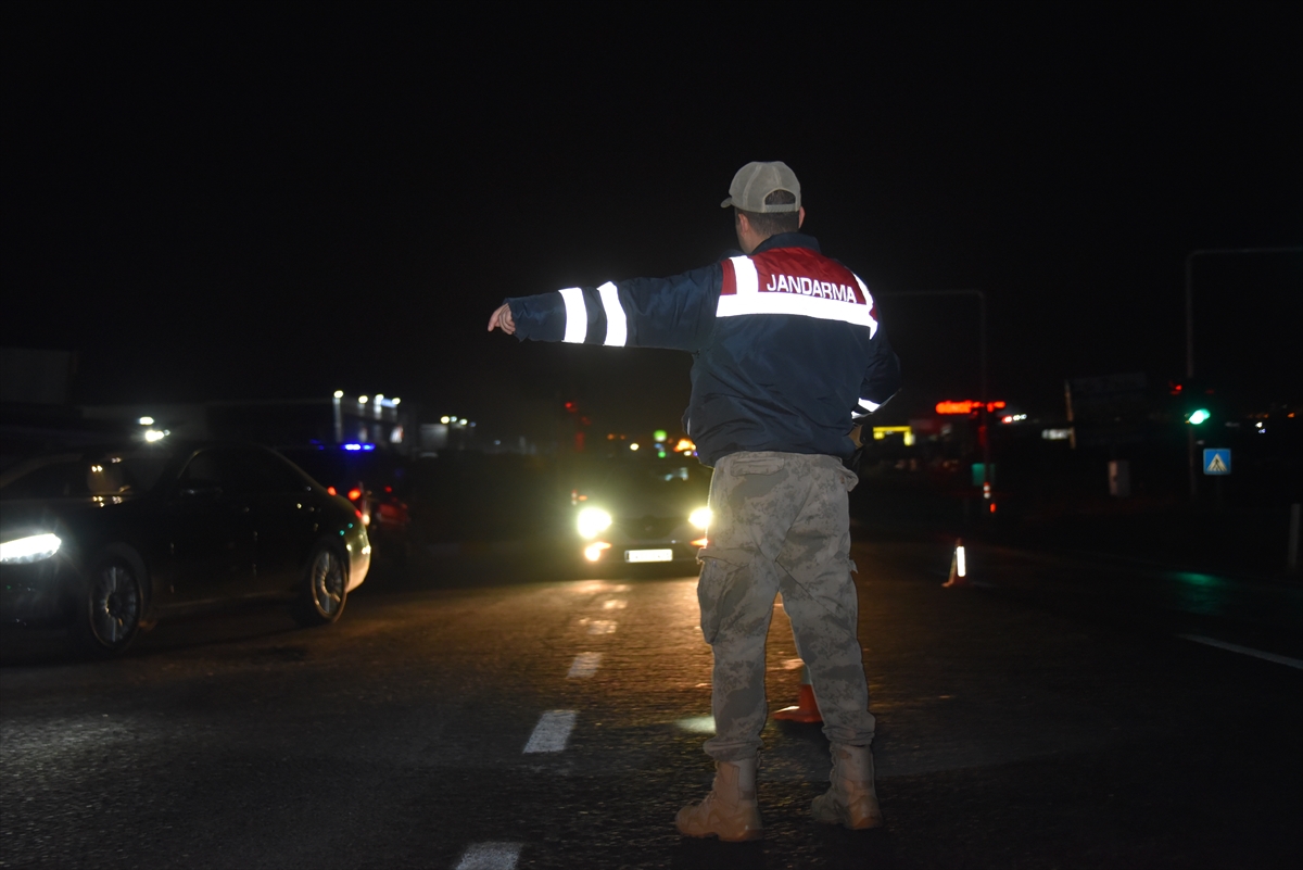 Şanlıurfa'da dronla asayiş ve trafik denetimi yapıldı
