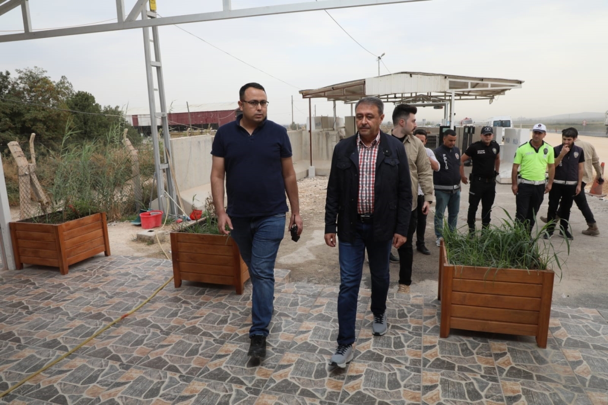 VALİ ŞILDAK AKÇAKALE YOL ÇALIŞMALARINI İNCELEDİ