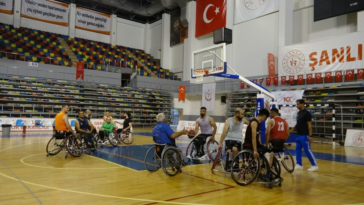 BÜYÜKŞEHİR TEKERLEKLİ SANDALYE BASKETBOL TAKIMI, GALATASARAY İLE KARŞILAŞACAK