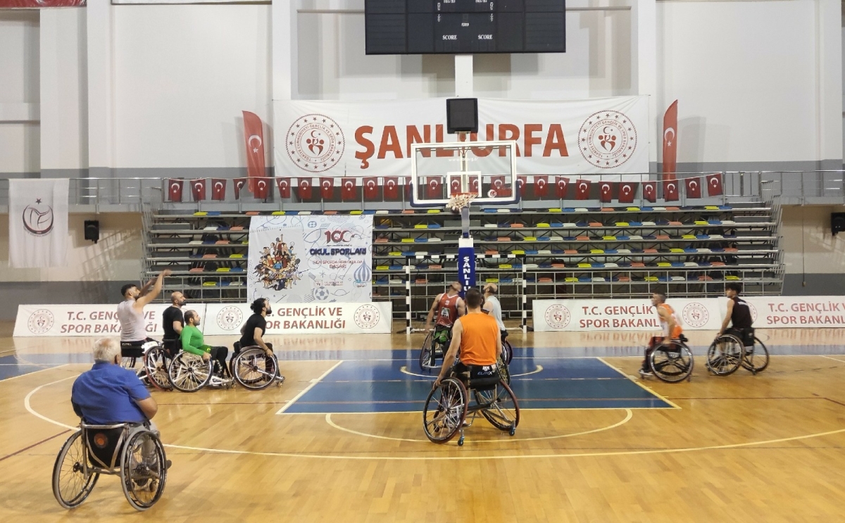 BÜYÜKŞEHİR TEKERLEKLİ SANDALYE BASKETBOL TAKIMI, GALATASARAY İLE KARŞILAŞACAK
