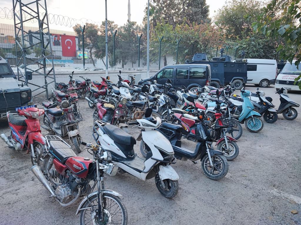 Şanlıurfa'da 137 çalıntı motosiklet ele geçirildi