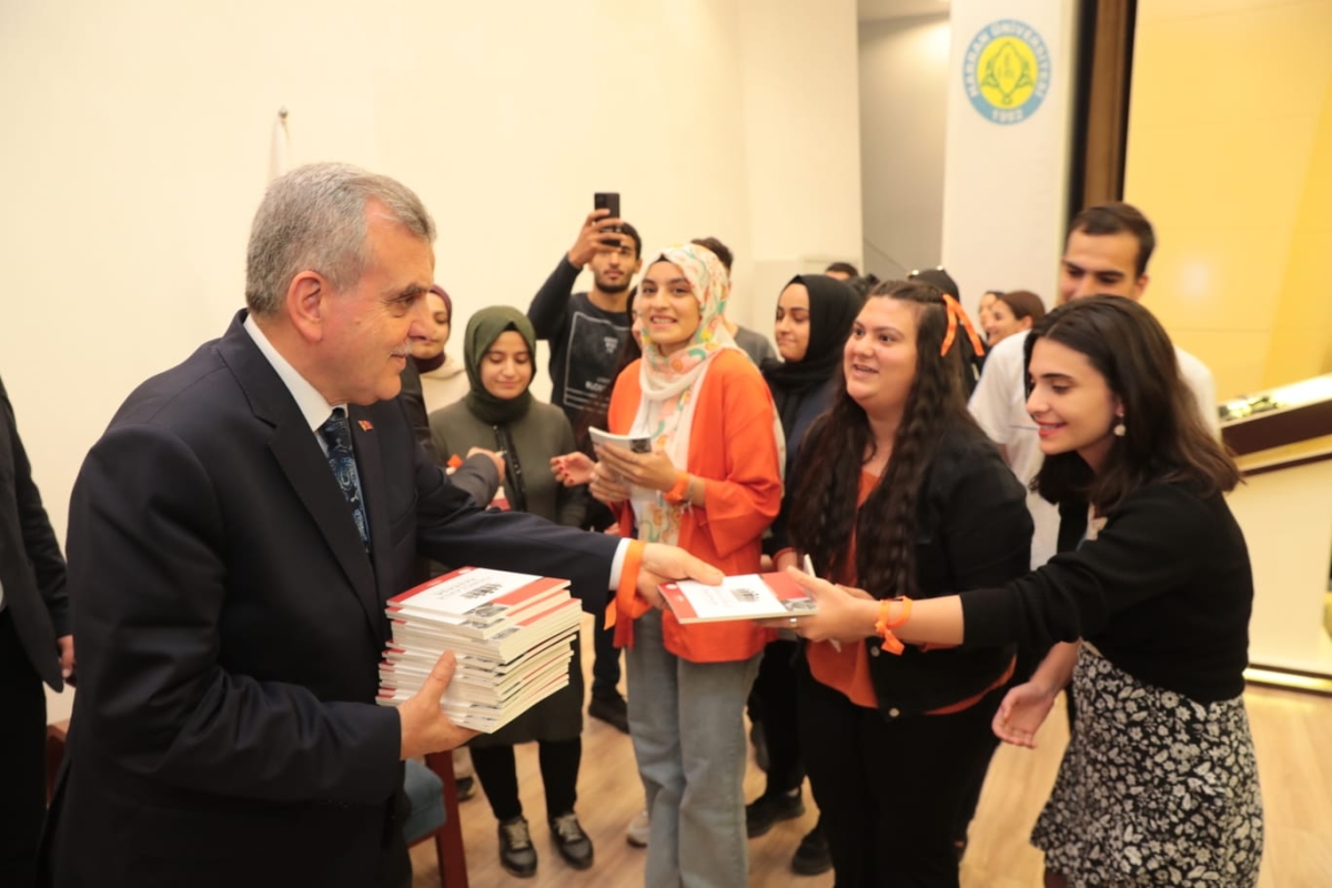 BAŞKAN BEYAZGÜL, ‘’İSRAİL’İ BESLEYEN DAMARLARI KESMELİYİZ’’