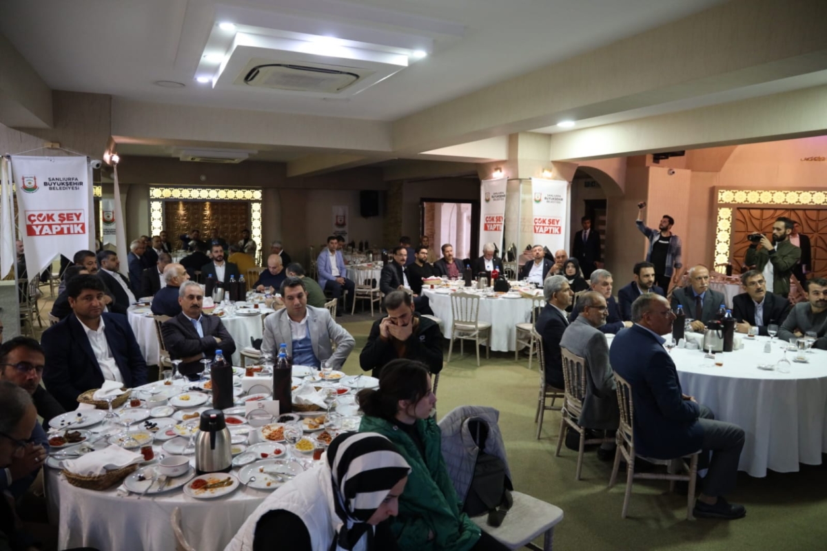 BAŞKAN BEYAZGÜL, KÖŞE YAZARLARIYLA BİR ARAYA GELDİ