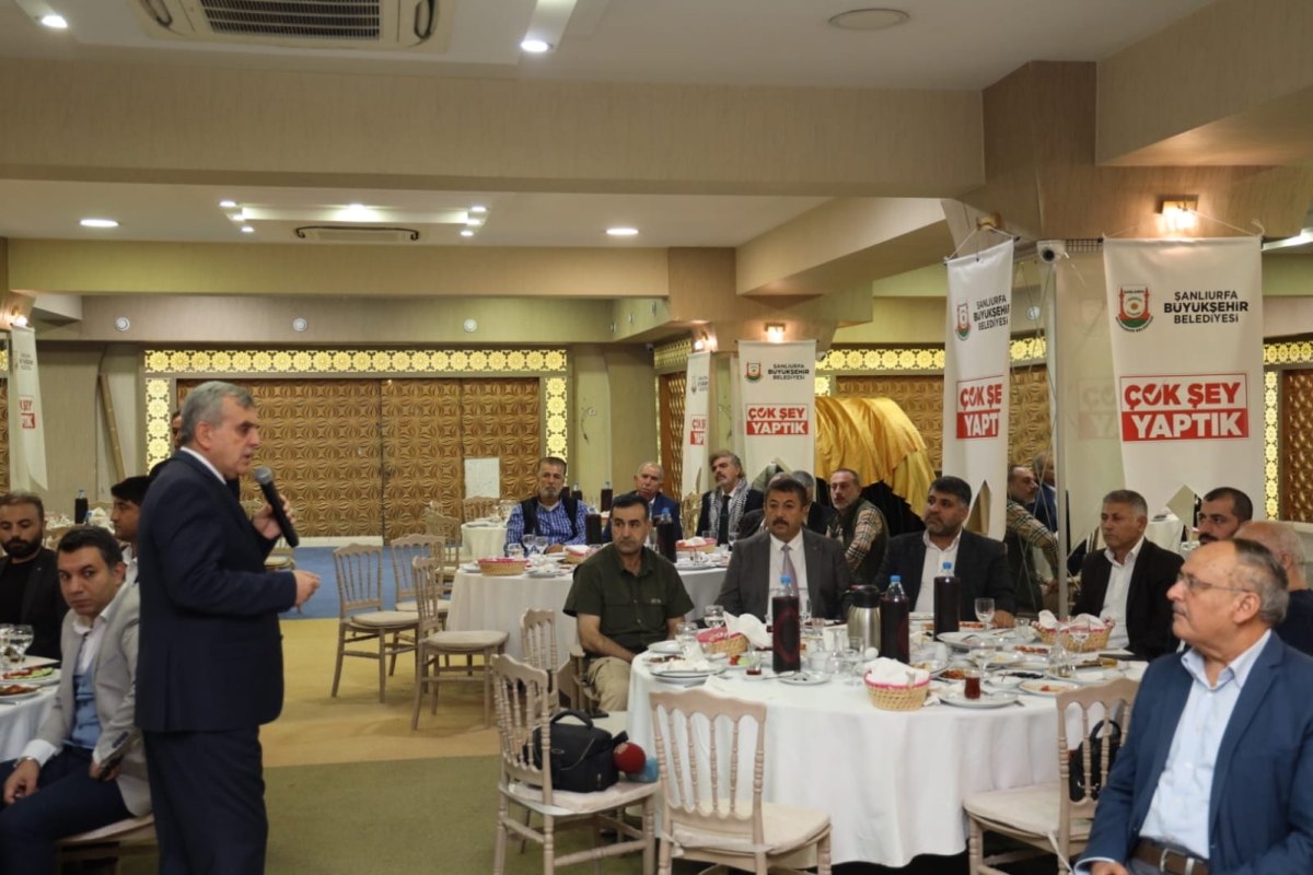 BAŞKAN BEYAZGÜL, KÖŞE YAZARLARIYLA BİR ARAYA GELDİ