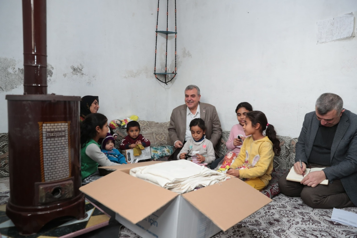 BAŞKAN BEYAZGÜL, EV ZİYARETLERİNİ SÜRDÜRÜYOR