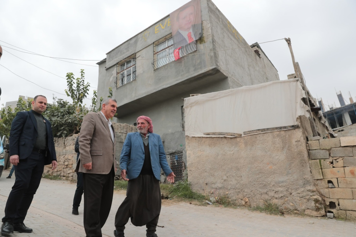 BAŞKAN BEYAZGÜL, EV ZİYARETLERİNİ SÜRDÜRÜYOR