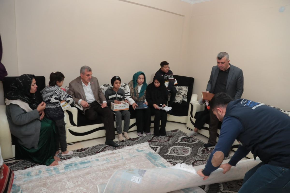 BAŞKAN BEYAZGÜL, EV ZİYARETLERİNİ SÜRDÜRÜYOR