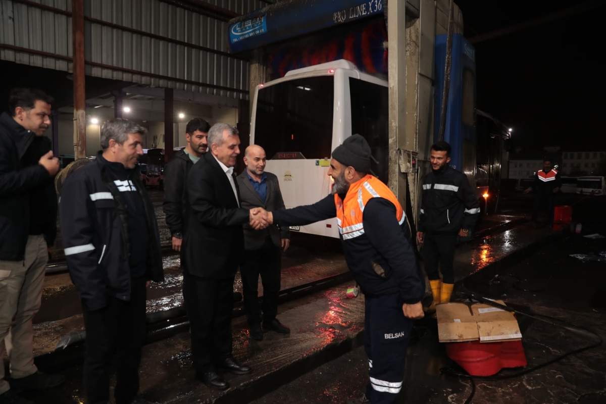 BAŞKAN BEYAZGÜL, BEL-SAN PERSONELLERİYLE BİR ARAYA GELDİ