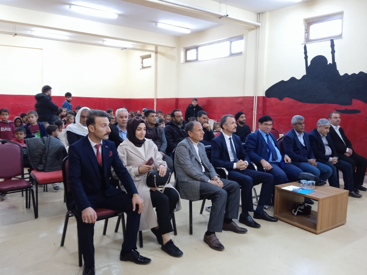 Uluhan Köyü'nde bağımlılıklarla mücadele eğitimi ve kitap şöleni