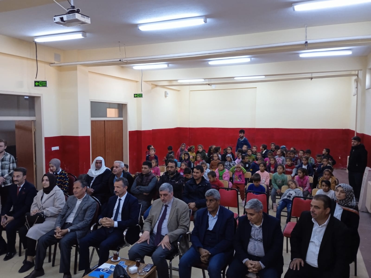 Uluhan Köyü'nde bağımlılıklarla mücadele eğitimi ve kitap şöleni