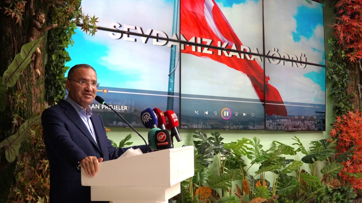 KARAKÖPRÜ'DE 30 YENİ HİZMET İÇİN TOPLU AÇILIŞ TÖRENİ YAPILDI