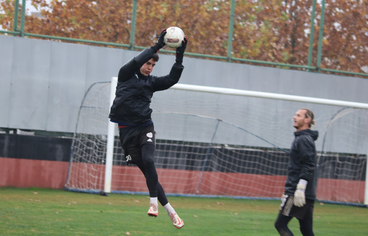 OSMANİYESPOR MAÇI HAZIRLIKLARI TAMAMLANDI Karaköprü Belediyespor
