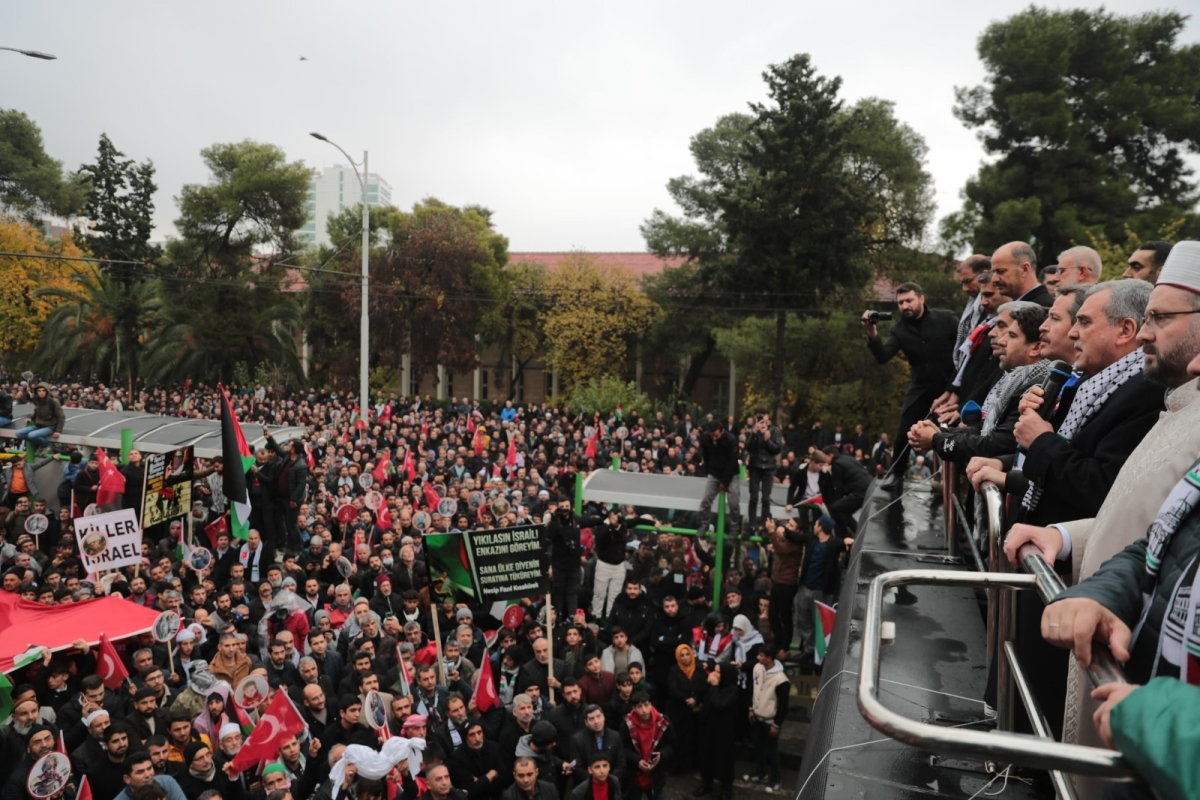 BAŞKAN BEYAZGÜL, ‘’DUALARIMIZ FİLİSTİN İÇİN’’