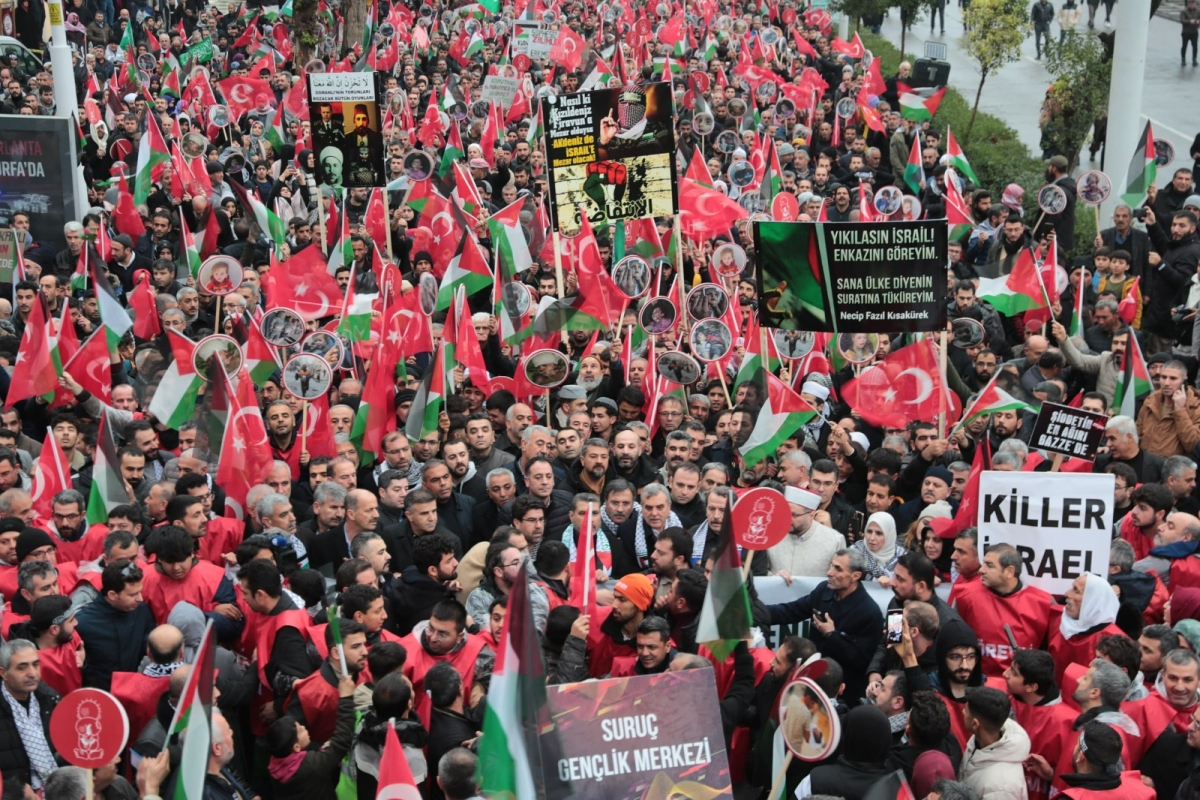BAŞKAN BEYAZGÜL, ‘’DUALARIMIZ FİLİSTİN İÇİN’’