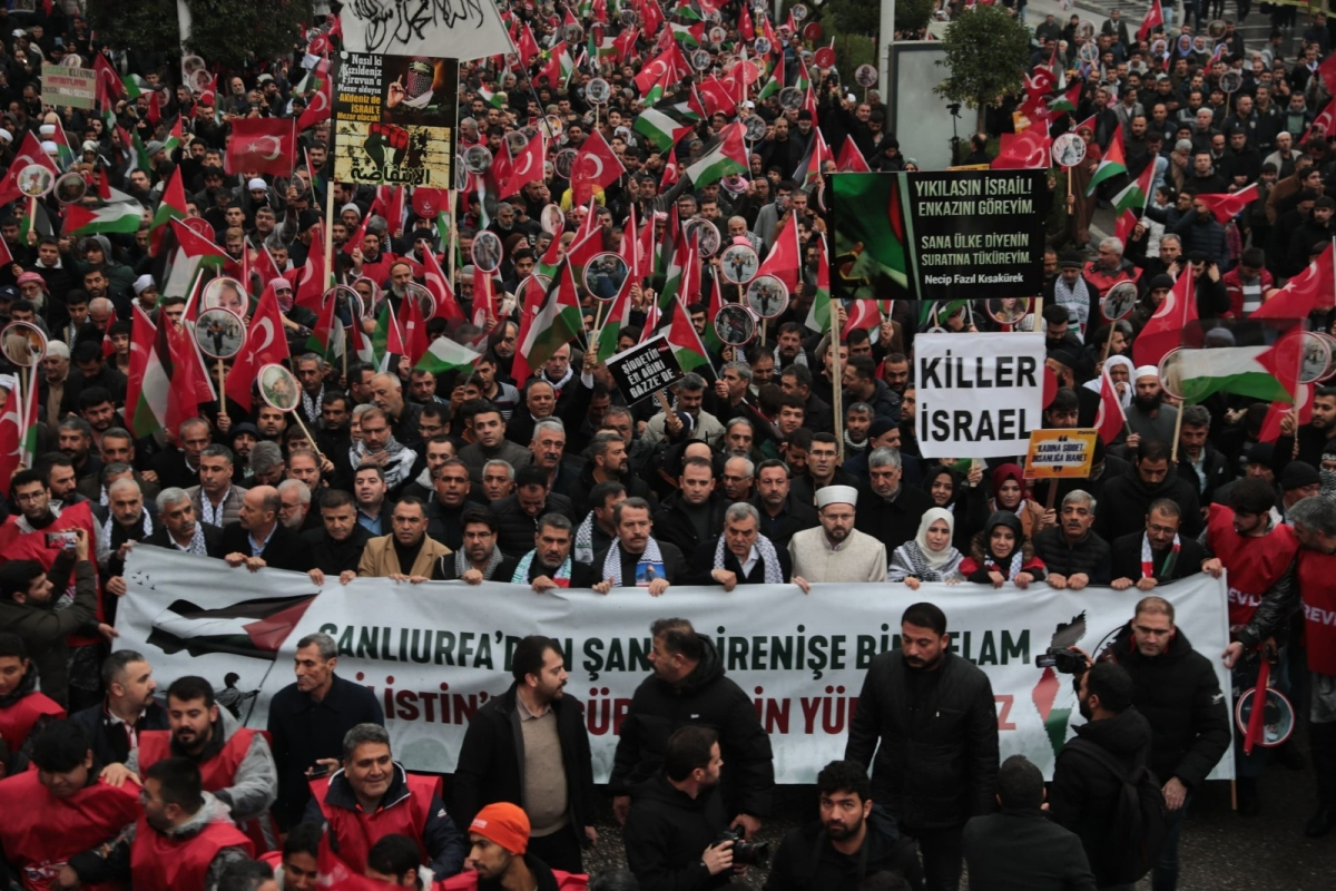 BAŞKAN BEYAZGÜL, ‘’DUALARIMIZ FİLİSTİN İÇİN’’