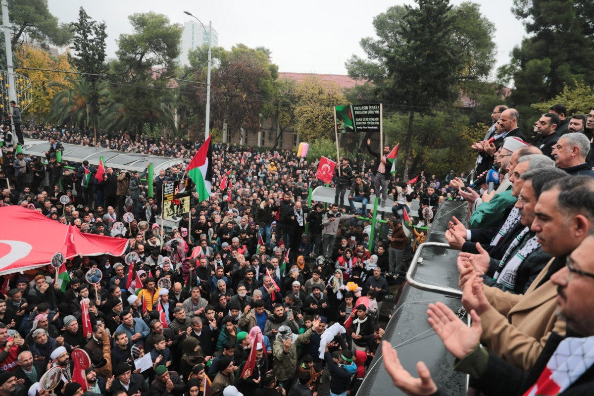 BAŞKAN BEYAZGÜL, ‘’DUALARIMIZ FİLİSTİN İÇİN’’