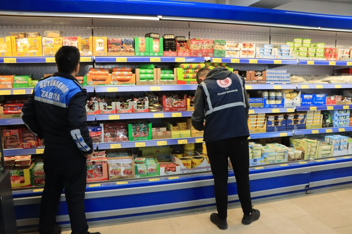 ZABITA’DAN ‘’ASGARİ ÜCRET’’ DENETİMİ, ÇOK SAYIDA ÜRÜNE EL KONULDU