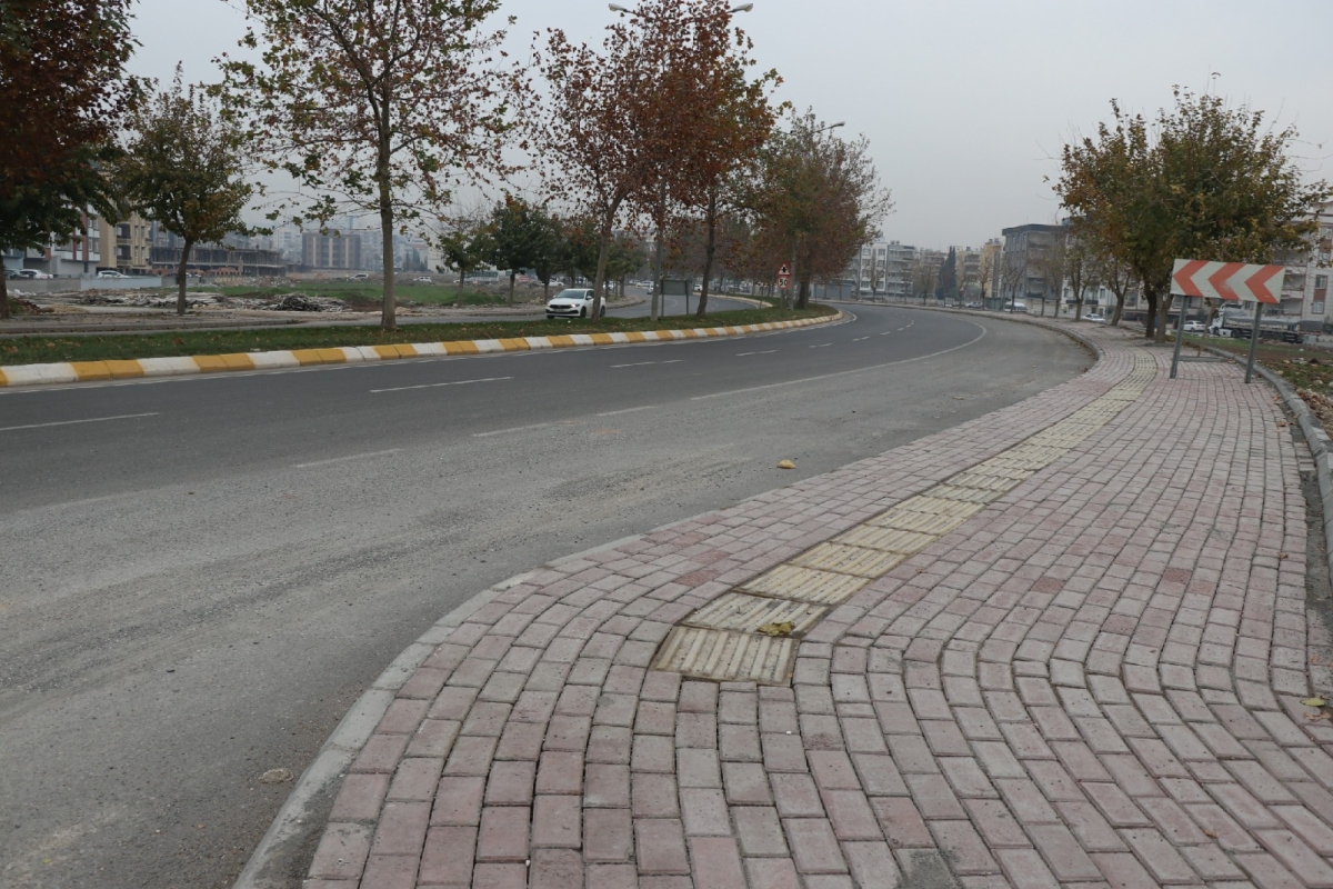 KENT ESTETİĞİ EKİPLERİ GECE GÜNDÜZ ÇALIŞMALARINI SÜRDÜRÜYOR