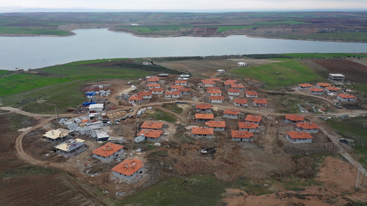 DEPREM KONUTLARINDA SONA DOĞRU