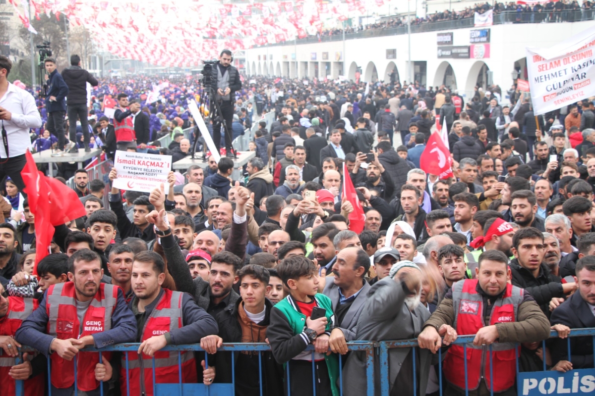 İlk Halk Buluşması’na on binler akın etti