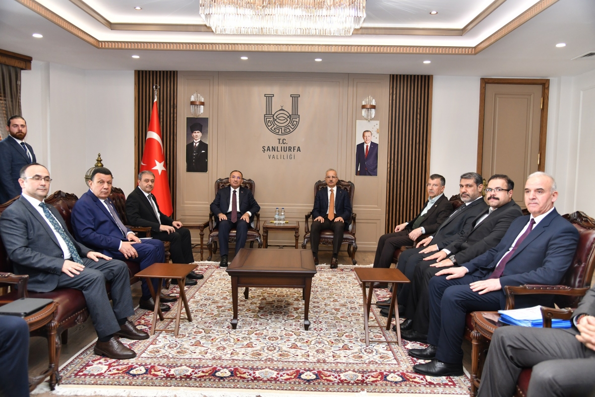 BAKAN URALOĞLU VALİ ŞILDAK’I ZİYARET ETTİ