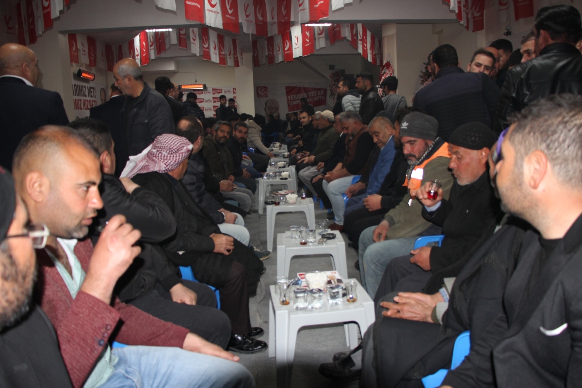 YENİDEN REFAH PARTİSİ BAŞKAN ADAYLARI KARAKÖPRÜDE BÜYÜK BİR SEVİNİÇ İLE KARŞILANDI