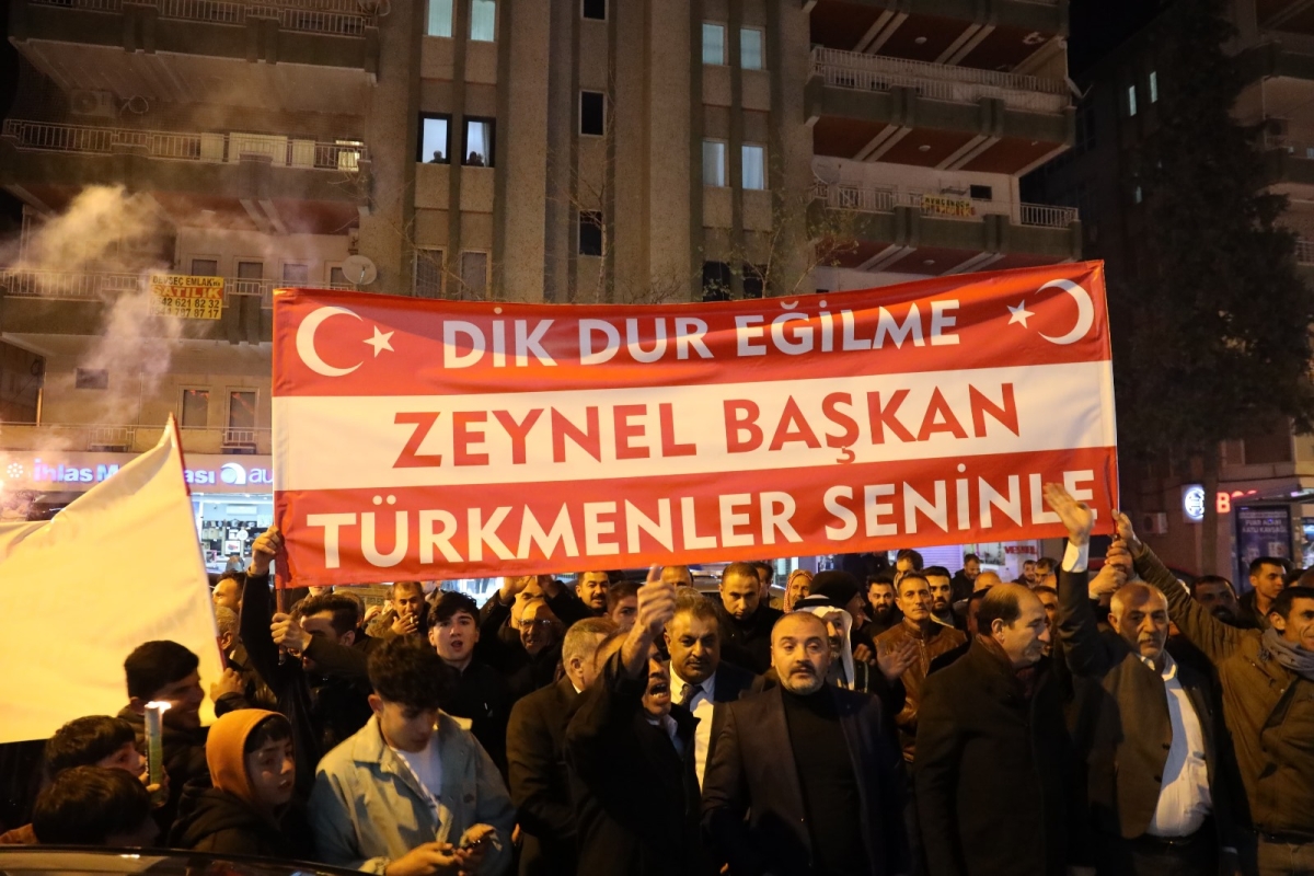Yeniden Refah Partisinden Ak Parti’ye Geçen 39 Kişiye Rozetlerini Başkan Beyazgül Taktı