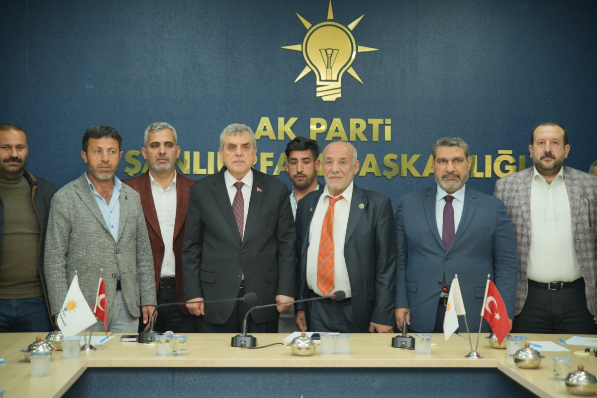 Deva Partisi’nden Cumhur İttifakına Büyük Destek, Parti Rozetini Başkan Beyazgül Taktı