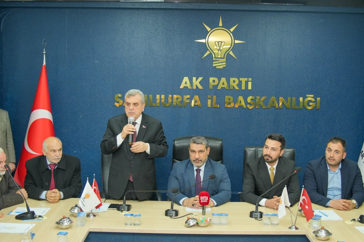 Deva Partisi’nden Cumhur İttifakına Büyük Destek, Parti Rozetini Başkan Beyazgül Taktı