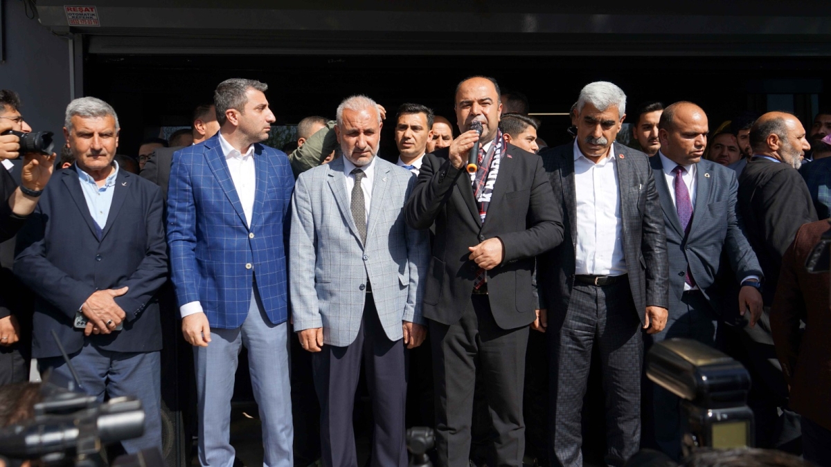 BAŞKAN ÇİFTÇİ MAZBATASINI ALARAK GÖREVİNE BAŞLADI