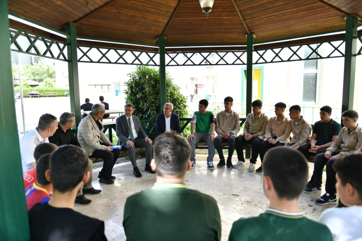 VALİ ŞILDAK, URFA MESLEKİ VE TEKNİK ANADOLU LİSESİ’NDE