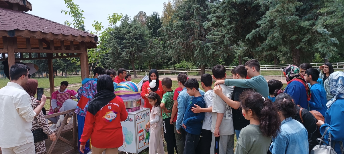 Şanlıurfa Hipodromu'nda Engelliler Haftası Etkinliği: Çocukların Mutlu Anları